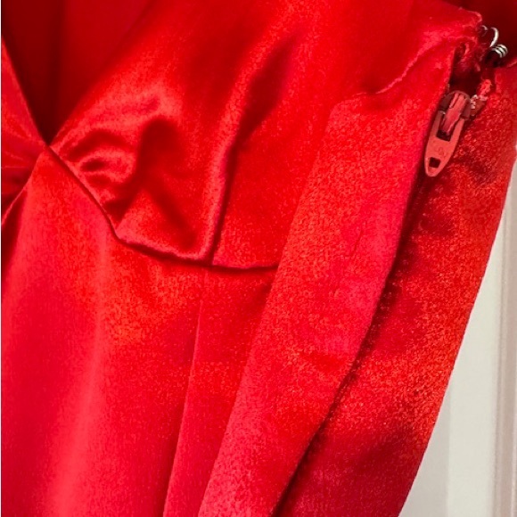 DESIGNER Dress Red Satin Layers Party Cowgirl V Neck Zip NEW Sz L - Picture 7 of 13